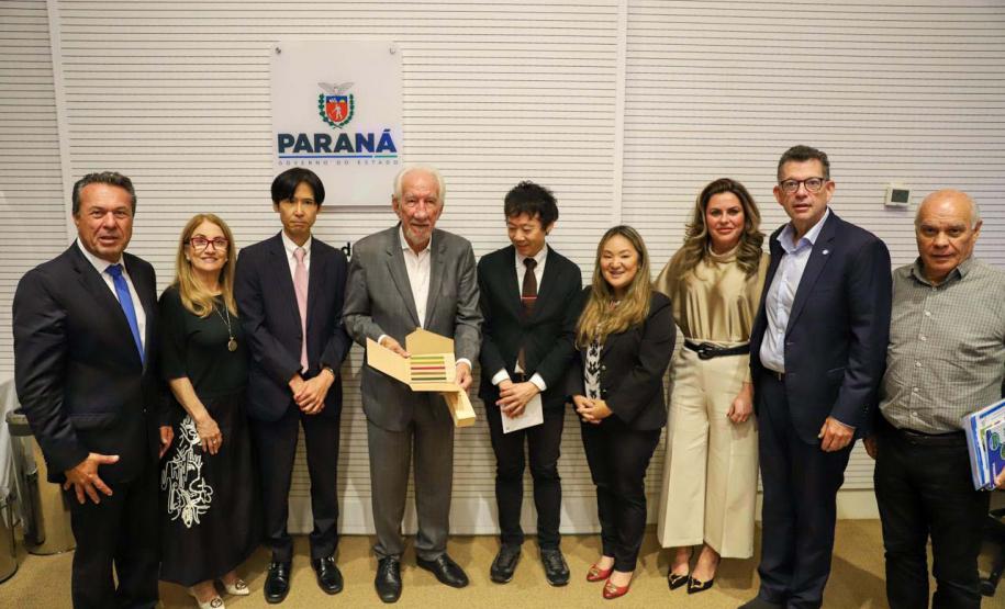 Piana recebe comitiva japonesa para debater participação do Paraná na Expo Osaka