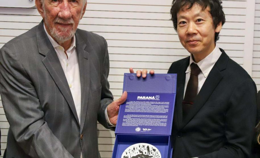 Piana recebe comitiva japonesa para debater participação do Paraná na Expo Osaka