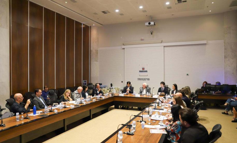 Piana recebe comitiva japonesa para debater participação do Paraná na Expo Osaka