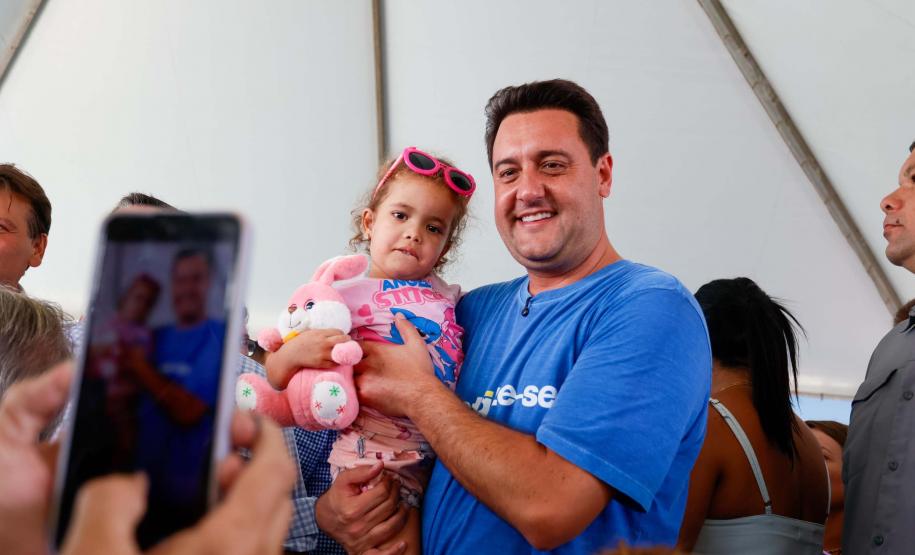 Ratinho Junior libera obras da 1ª fase de requalificação da orla de Pontal do Paraná