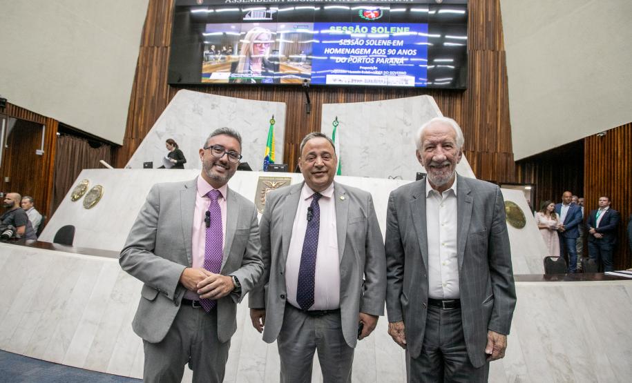 Assembleia Legislativa homenageia Porto de Paranaguá pelo aniversário de 90 anos
