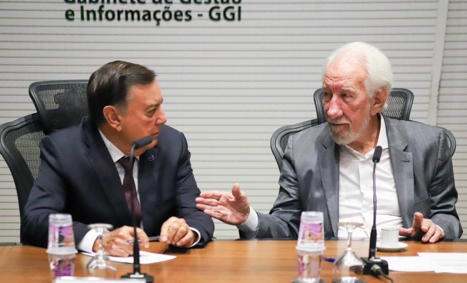 Piana destaca apoio do Estado às pequenas empresas para representantes do Sebrae