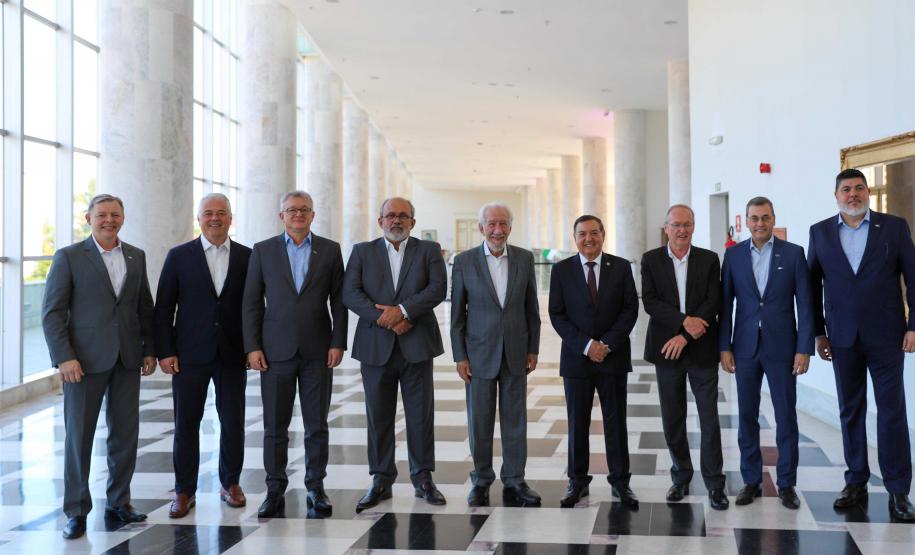 Piana destaca apoio do Estado às pequenas empresas para representantes do Sebrae