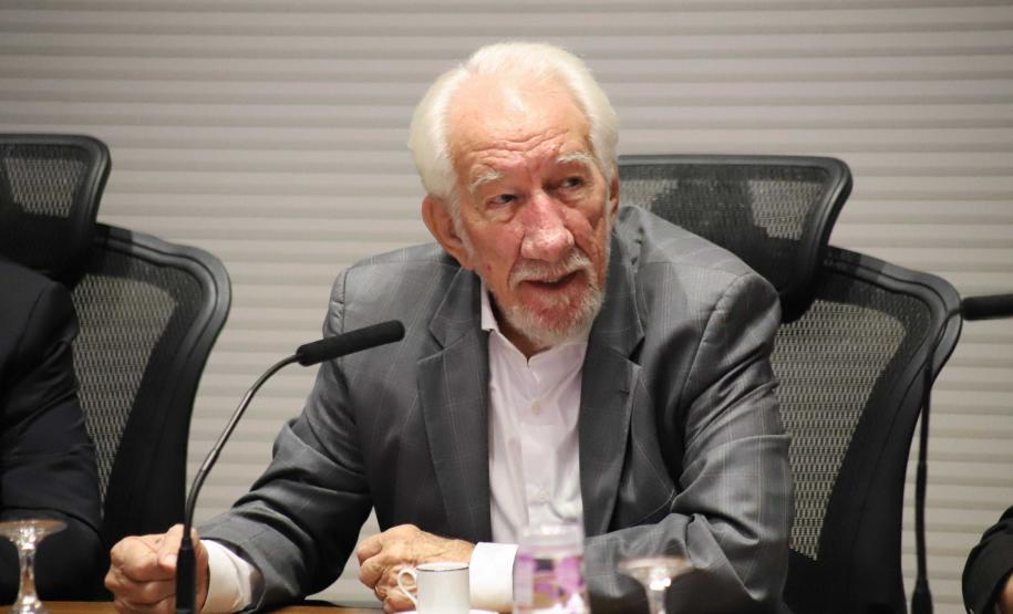 Piana destaca apoio do Estado às pequenas empresas para representantes do Sebrae