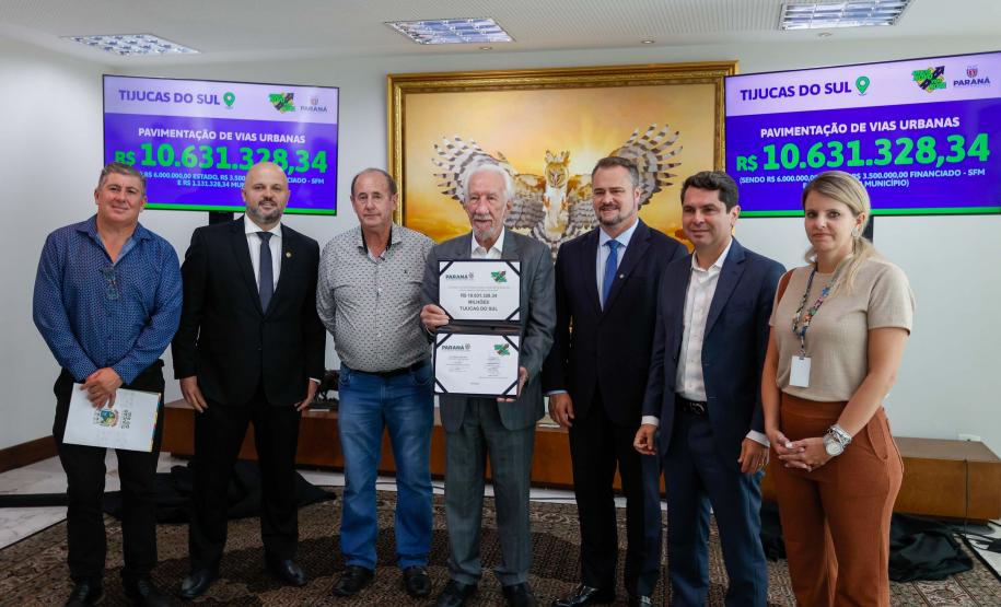 Asfalto Novo, Vida Nova: Ratinho Junior libera mais R$ 33,6 milhões para nove cidades