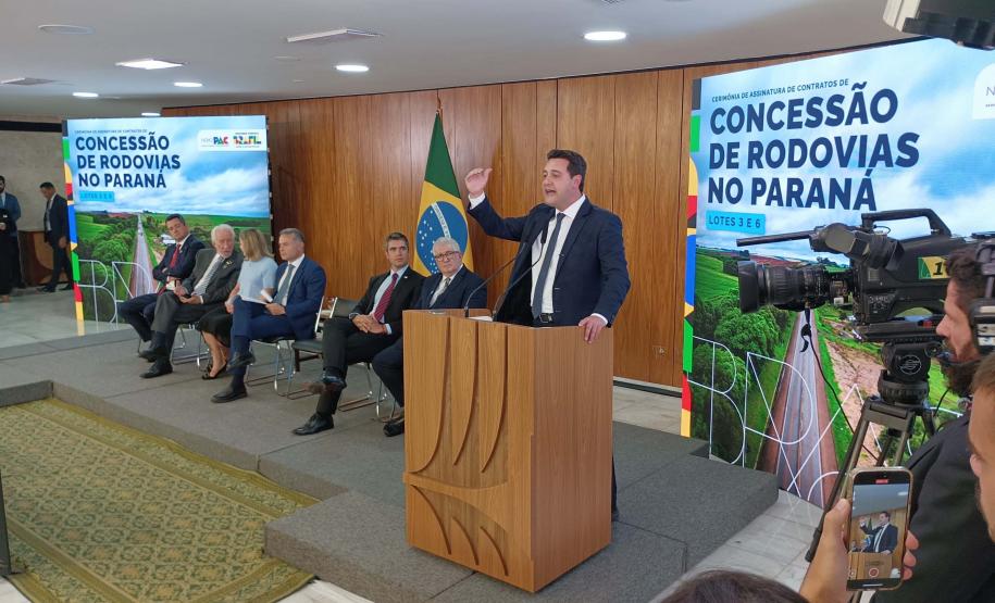 Com R$ 36 bilhões em obras, contratos dos lotes 3 e 6 das rodovias paranaenses são assinados