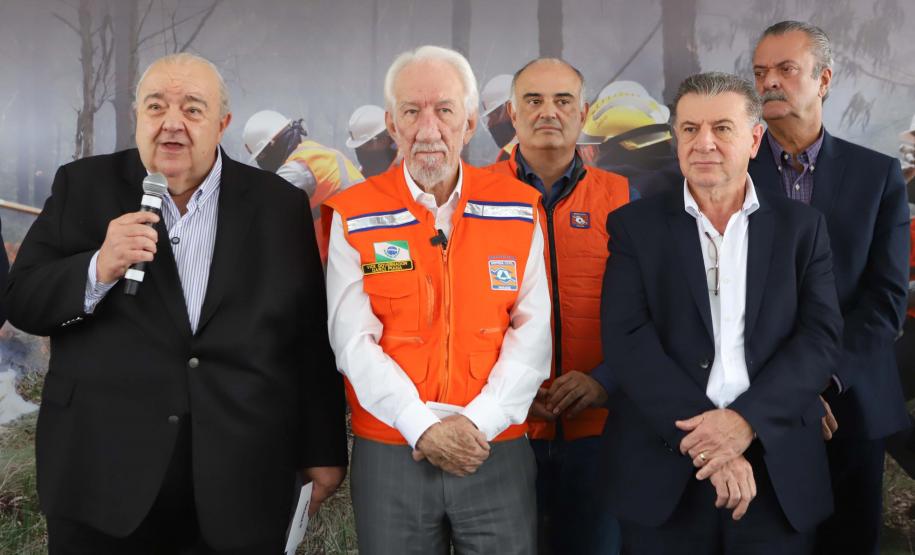 R$ 22 milhões: Estado entrega equipamentos a 100 municípios para combate a incêndios