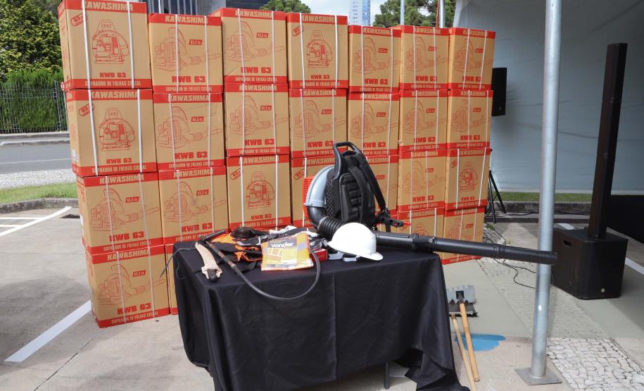 R$ 22 milhões: Estado entrega equipamentos a 100 municípios para combate a incêndios