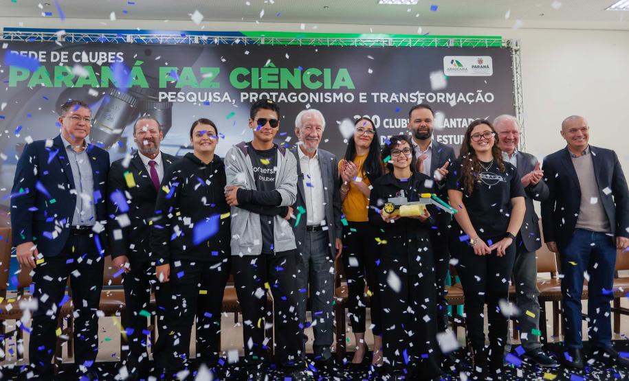 Com 4,7 mil alunos, Clubes de Ciências das escolas levam tecnologia para as comunidades