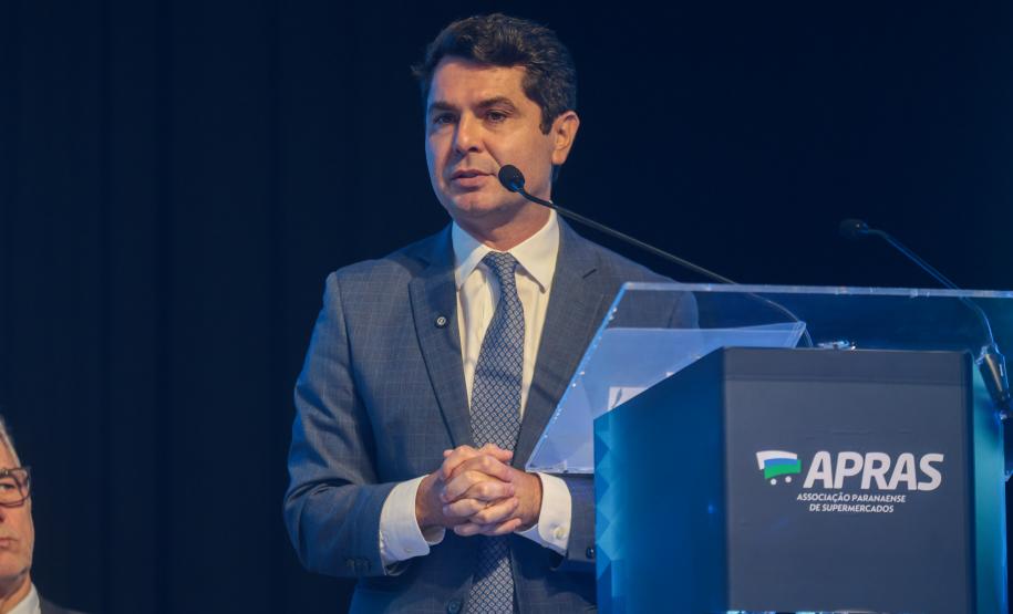 Darci Piana destaca importância do setor supermercadista ao Paraná na ExpoApras 2025