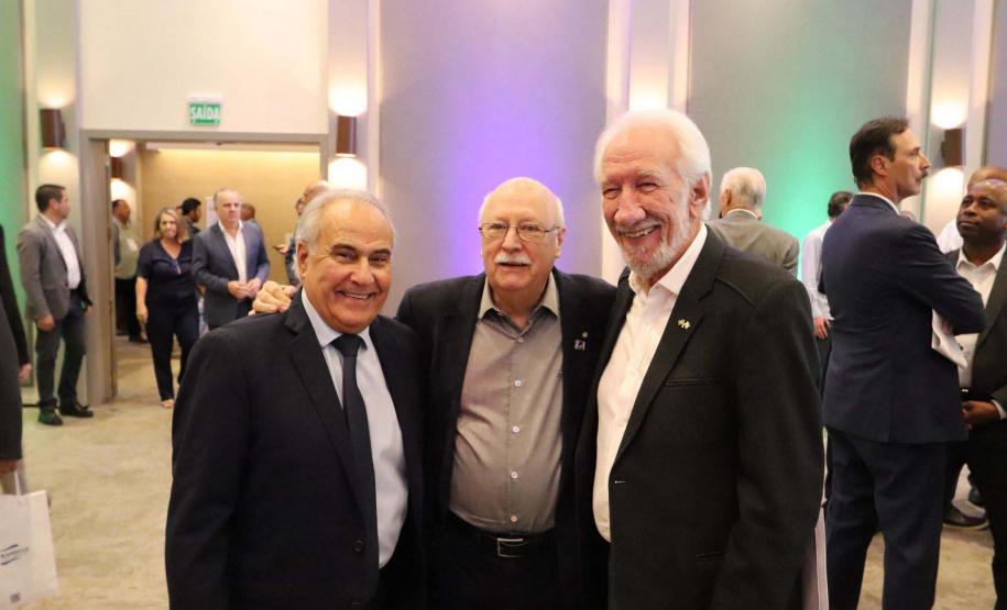 Piana diz que investimentos em logística são prioridade no Paraná em evento da Fetranspar