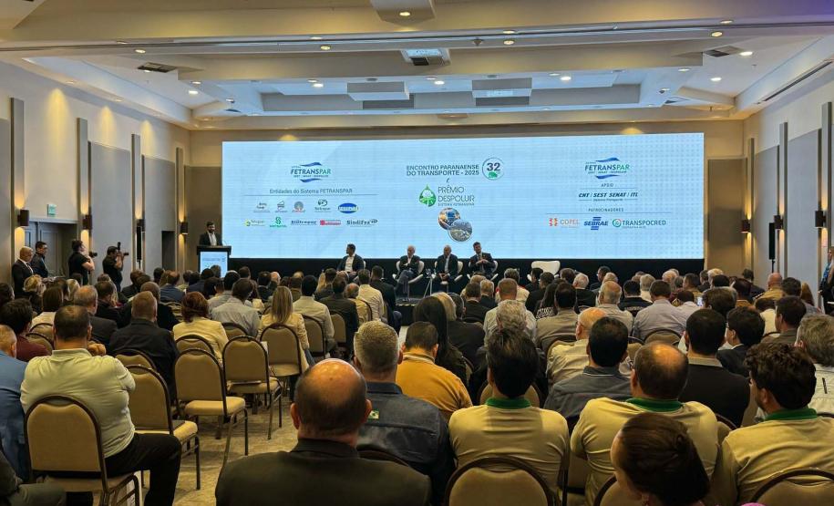 Piana diz que investimentos em logística são prioridade no Paraná em evento da Fetranspar