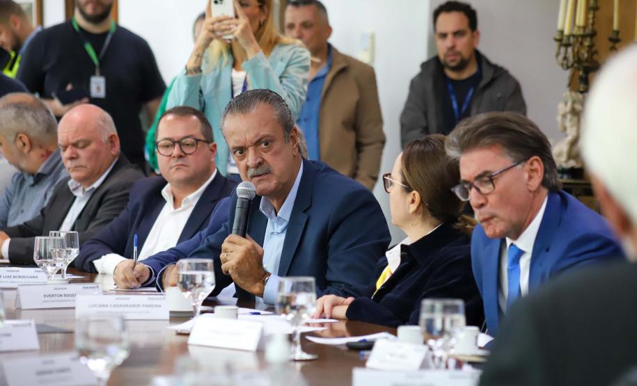 Novo marco regulatório da Ilha do Mel avança com instituição de comitê gestor