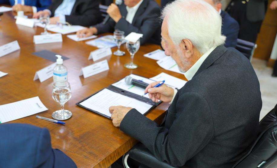 Novo marco regulatório da Ilha do Mel avança com instituição de comitê gestor