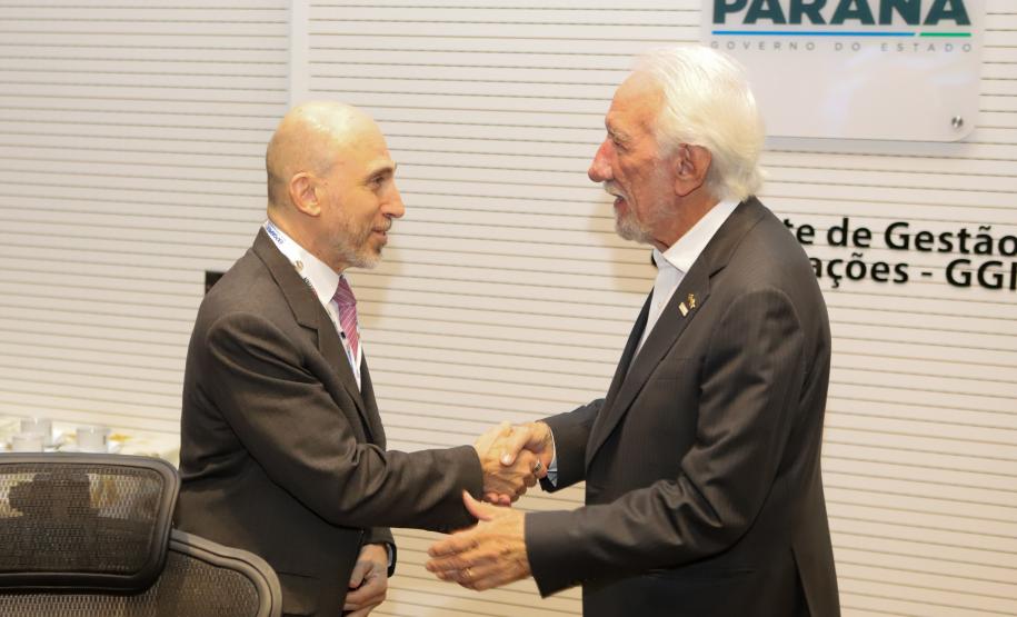 Piana apresenta avanços econômicos do Paraná a autoridades argentinas