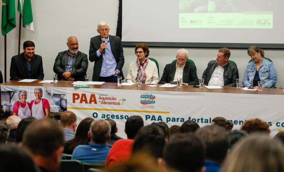 Piana participa de encontro sobre programas voltados à segurança alimentar do Paraná