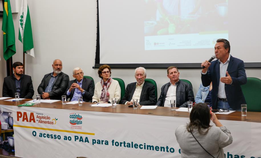 Piana participa de encontro sobre programas voltados à segurança alimentar do Paraná