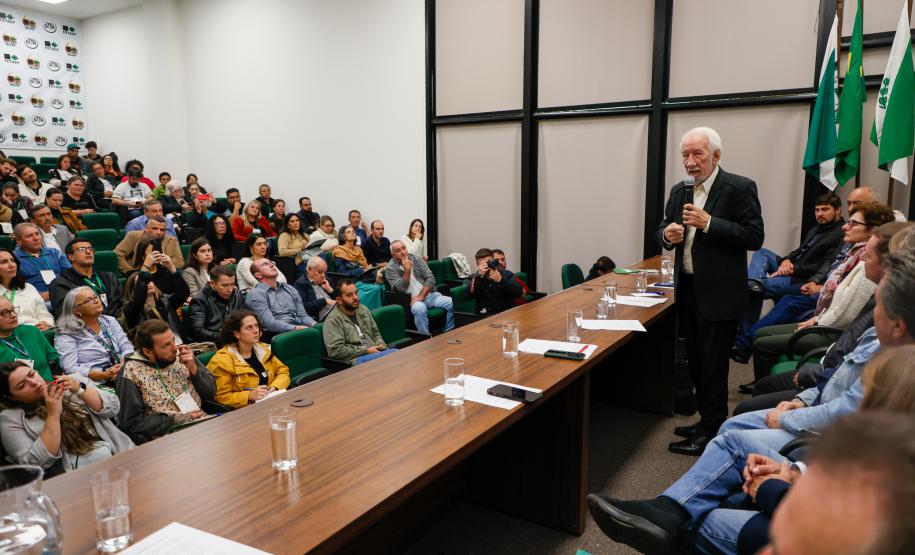 Piana participa de encontro sobre programas voltados à segurança alimentar do Paraná