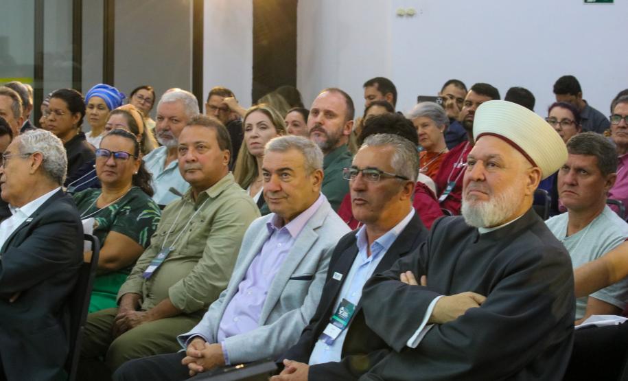 Em novo fórum, Paraná promove interreligiosidade e geração de renda com o turismo da fé