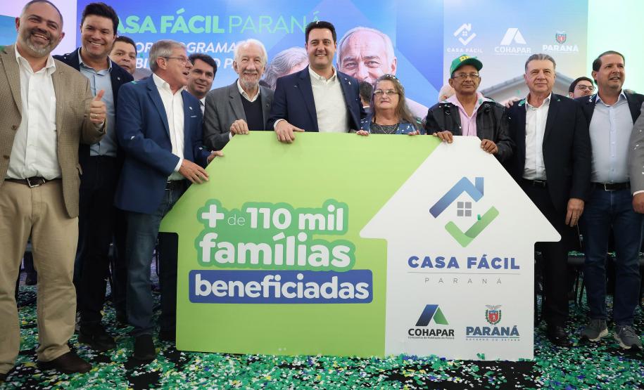 Casa Fácil Paraná chega a 110 mil famílias beneficiadas e investirá mais R$ 1,5 bilhão