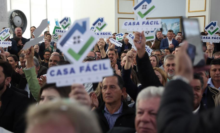 Estado vai investir mais R$ 100 milhões para regularizar 50 mil imóveis em todo o Paraná