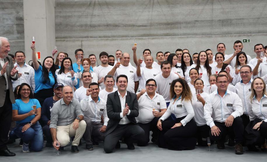 Indústria de alimentos pet inaugura investimento de R$ 140 milhões em Mandirituba