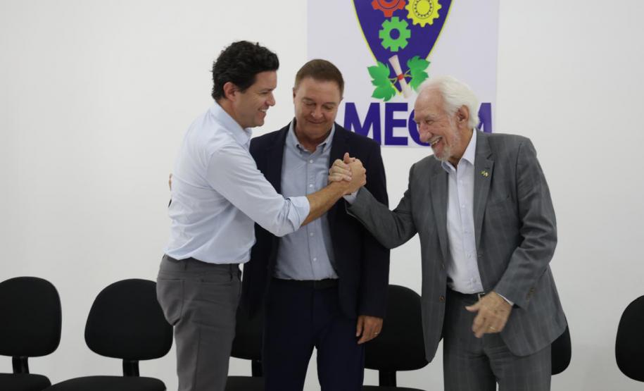 Estado formaliza investimento de R$ 4,7 milhões para pavimentação em Colombo