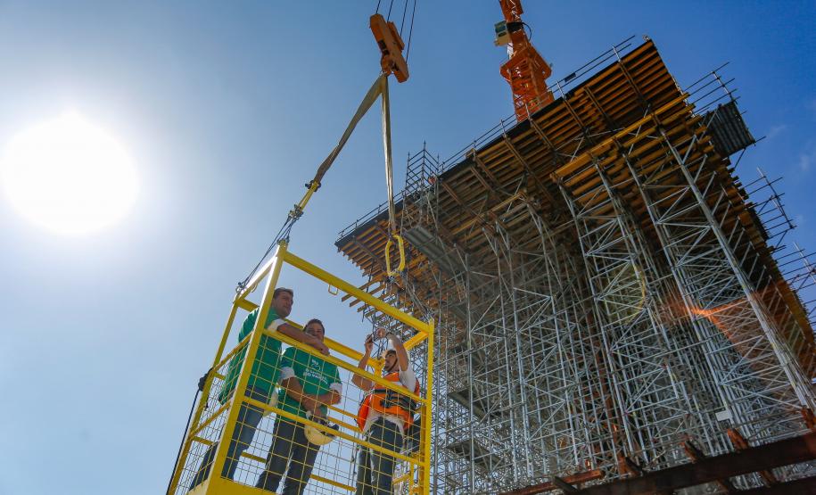 Do sonho à realidade: Ponte de Guaratuba alcança 50% de conclusão