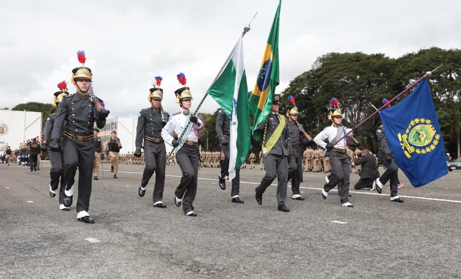 Medalha Coronel Sarmento: secretários e autoridades recebem honraria da PMPR