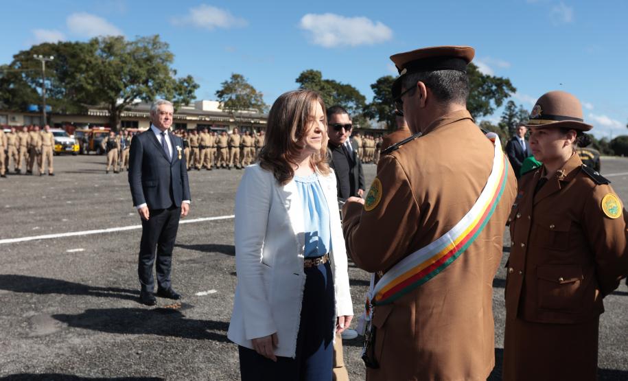 Medalha Coronel Sarmento: secretários e autoridades recebem honraria da PMPR