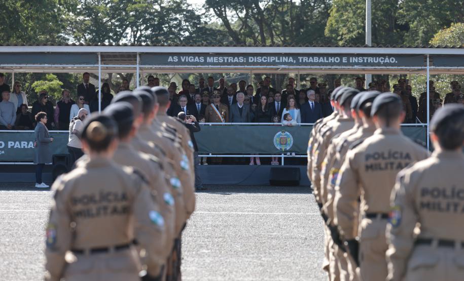Medalha Coronel Sarmento: secretários e autoridades recebem honraria da PMPR