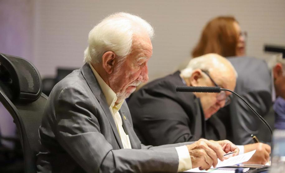 Paraná apresenta potenciais agroindustriais à gigante da irrigação da Arábia Saudita