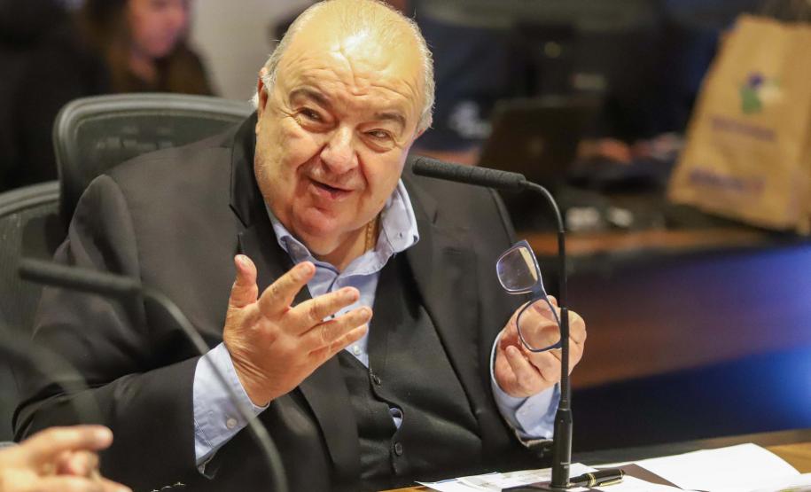 Paraná apresenta potenciais agroindustriais à gigante da irrigação da Arábia Saudita