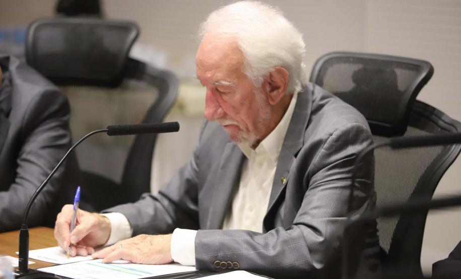 Paraná apresenta potenciais agroindustriais à gigante da irrigação da Arábia Saudita