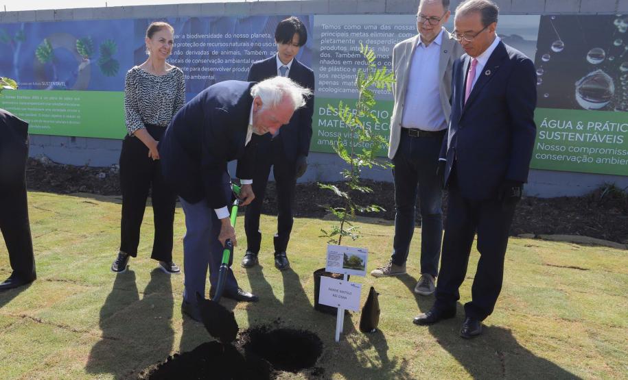 Multinacional japonesa de diagnóstico anuncia nova planta em São José dos Pinhais