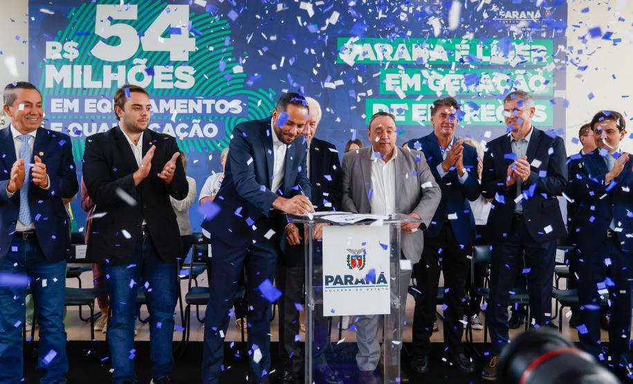 Agências do Trabalhador serão modernizadas com investimento de R$ 54 milhões do Estado