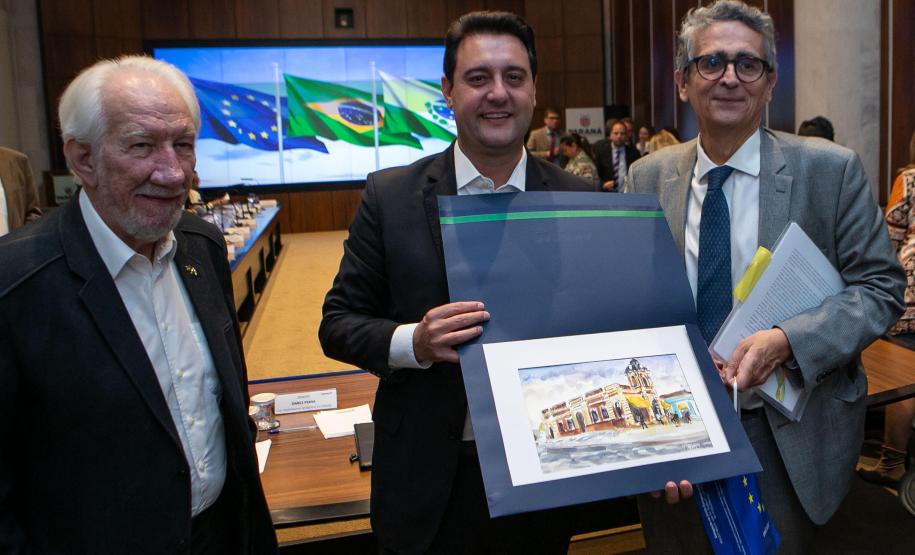Governador recebe comitiva da União Europeia para fortalecer laços com o Paraná