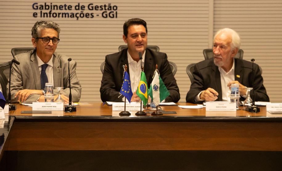 Governador recebe comitiva da União Europeia para fortalecer laços com o Paraná
