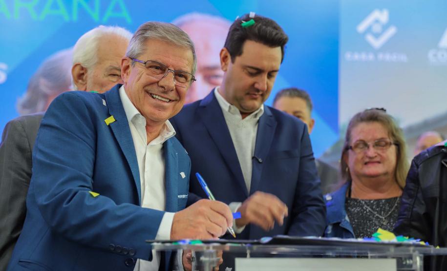 Estado assina contratos do Vida Nova para construir 2,5 mil casas para famílias de áreas de risco