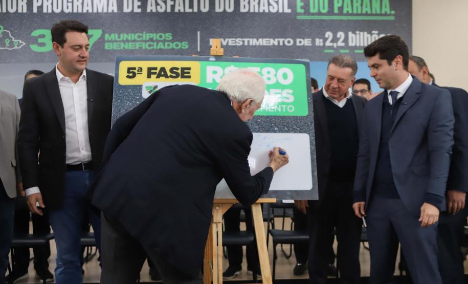 Estado amplia Asfalto Novo, Vida Nova para municípios com cerca de 100 mil habitantes