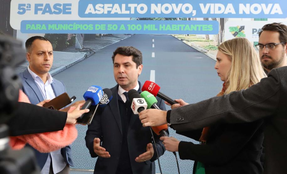Estado amplia Asfalto Novo, Vida Nova para municípios com cerca de 100 mil habitantes
