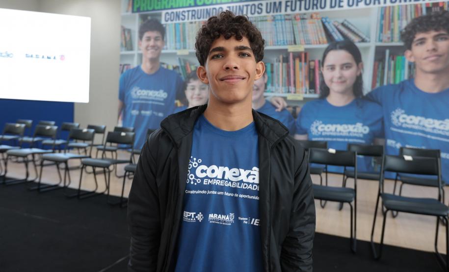 Da escola ao estágio: jovens ganham autonomia com programa de empregabilidade