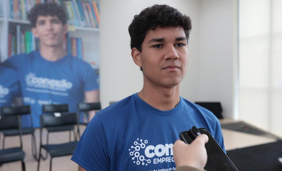 Da escola ao estágio: jovens ganham autonomia com programa de empregabilidade