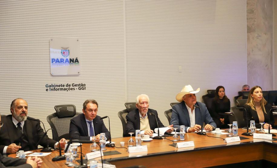 Paraná deve receber empresa norte-americana de combustível sustentável para aviação