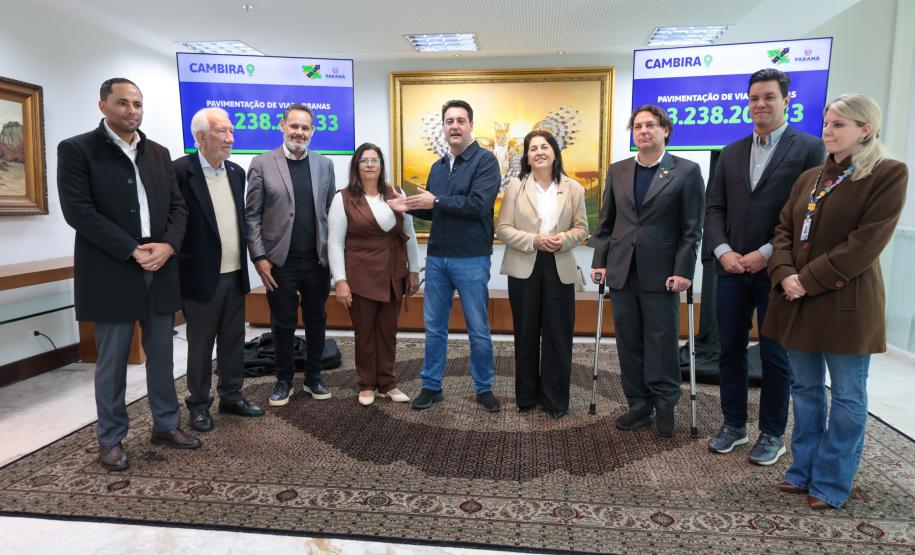 Estado anuncia R$ 49,3 milhões para mais 10 municípios dentro do Asfalto Novo, Vida Nova