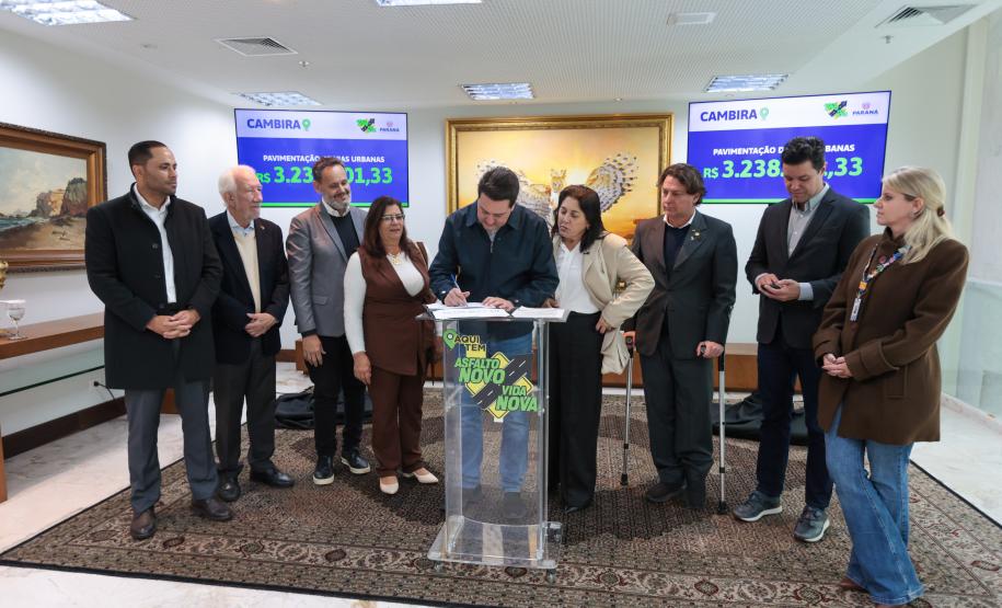 Estado anuncia R$ 49,3 milhões para mais 10 municípios dentro do Asfalto Novo, Vida Nova