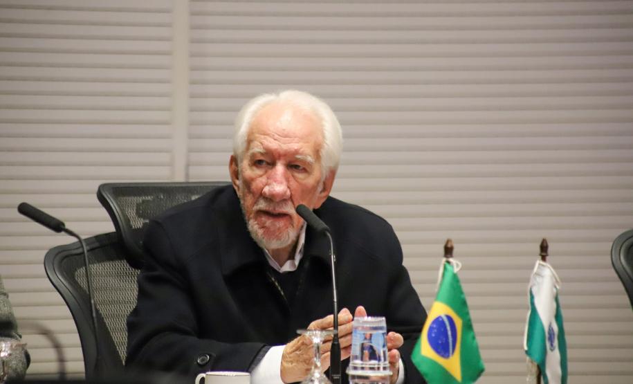 Em reunião com Corpo Consular, Piana destaca força das parcerias internacionais