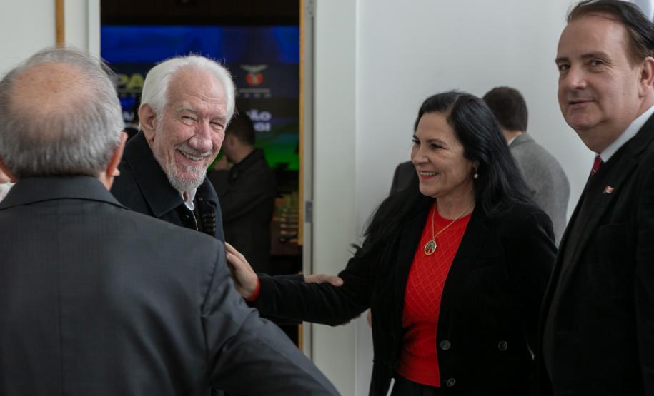 Em reunião com Corpo Consular, Piana destaca força das parcerias internacionais