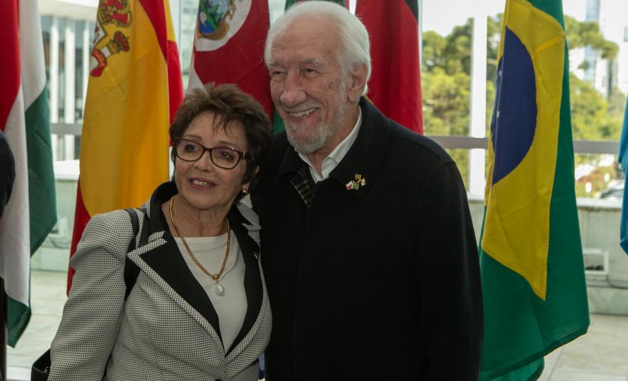 Em reunião com Corpo Consular, Piana destaca força das parcerias internacionais