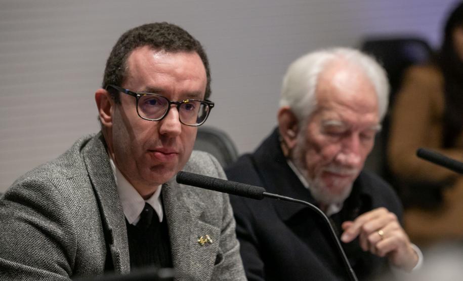 Em reunião com Corpo Consular, Piana destaca força das parcerias internacionais